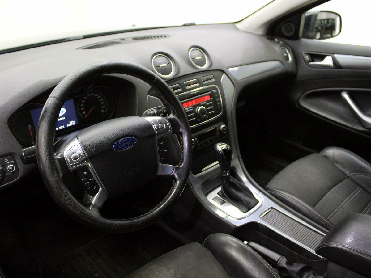 Мондео бу. Ford Mondeo старый. Форд Мондео салон старый. Форд Мондео старого образца. Мондео 4 дорестайлинг переделан в